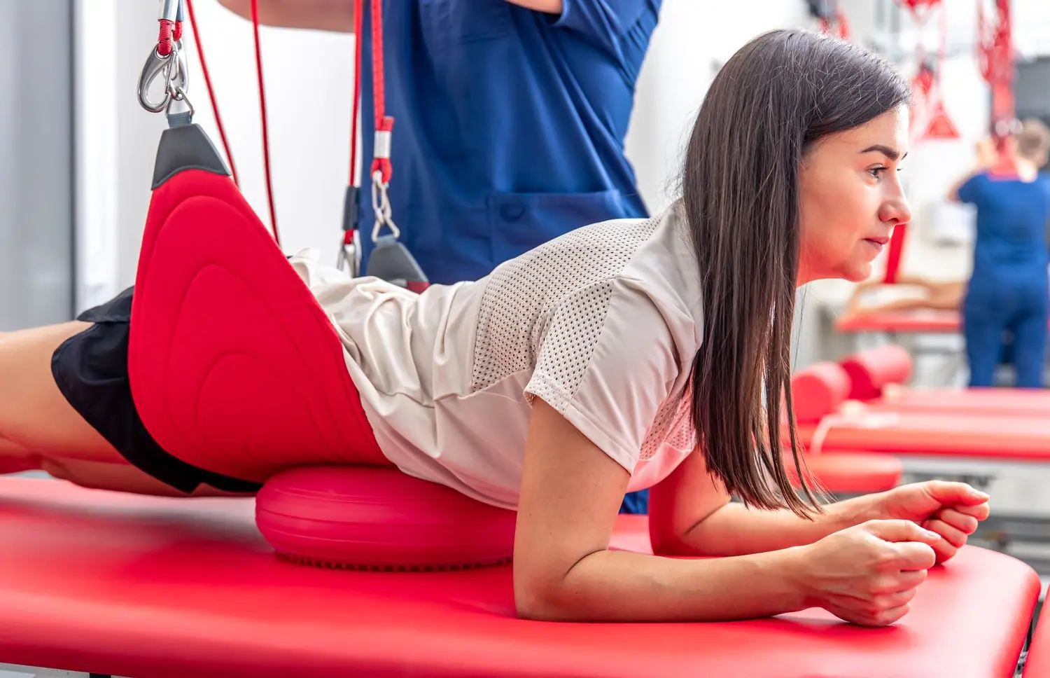 Zdrowy kręgosłup: Ergonomia pracy i ćwiczenia profilaktyczne