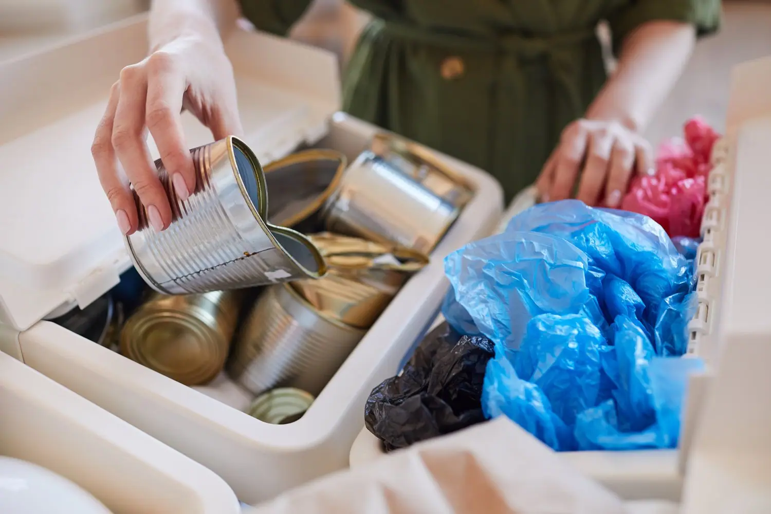 Jak zorganizować domowe centrum recyklingu? Praktyczny system segregacji
