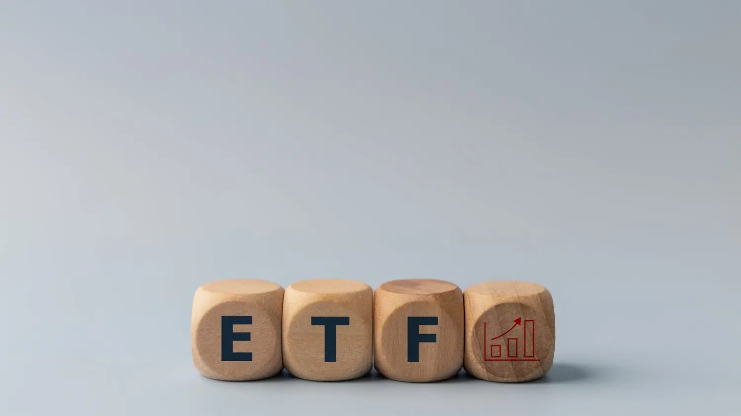 Jak wybrać odpowiedni fundusz ETF? Porównanie najpopularniejszych opcji